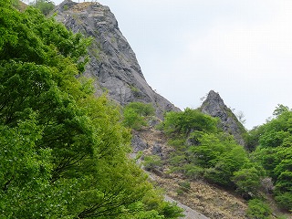 日原槍ヶ岳（小槍？）と命名